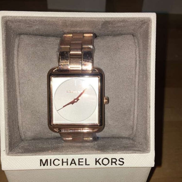 Mk watch - Picture 1 of 1